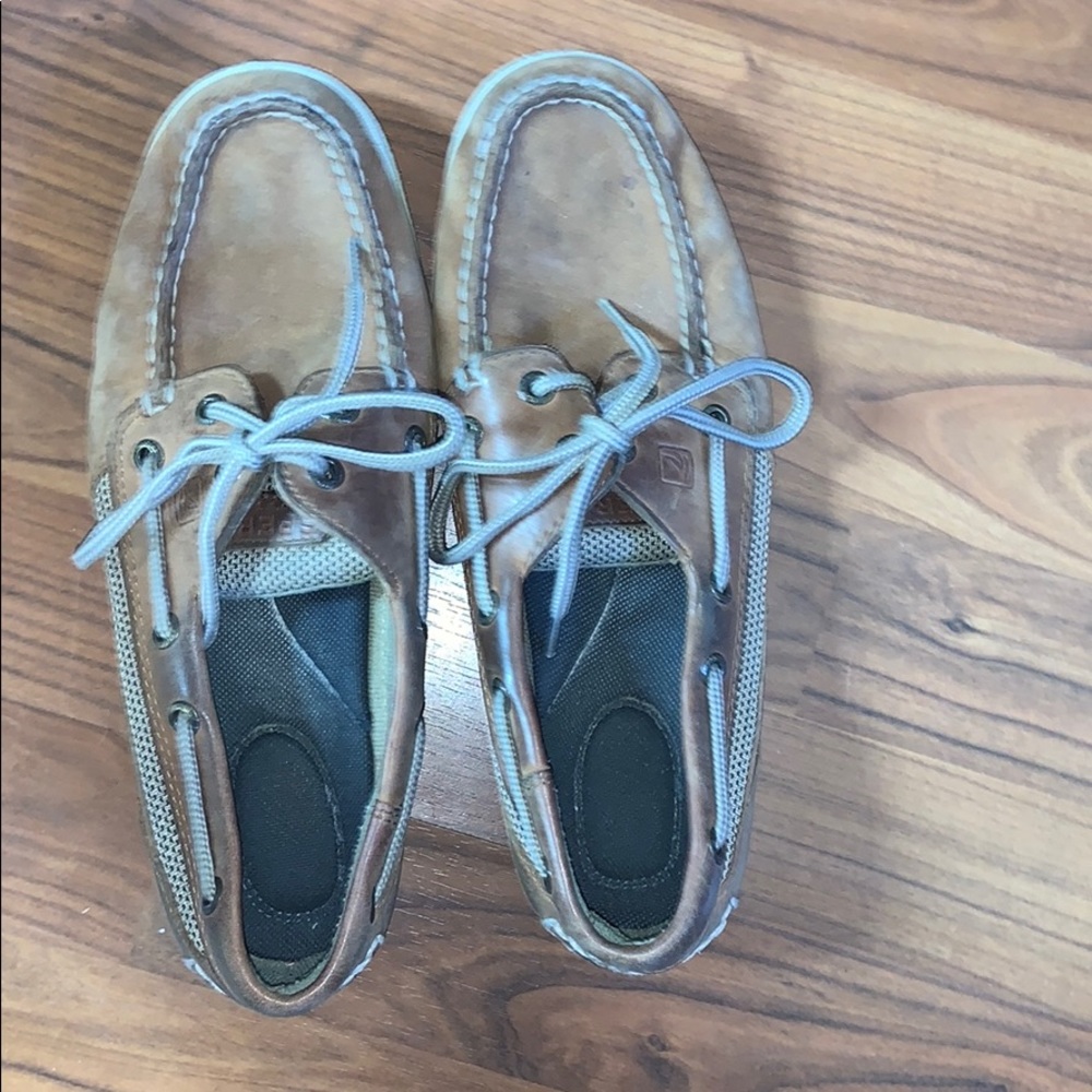 women’s size 7.5 sperrys